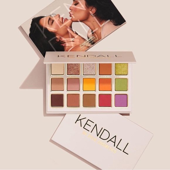 KENDALL JENNER EYESHADOW PALETTE